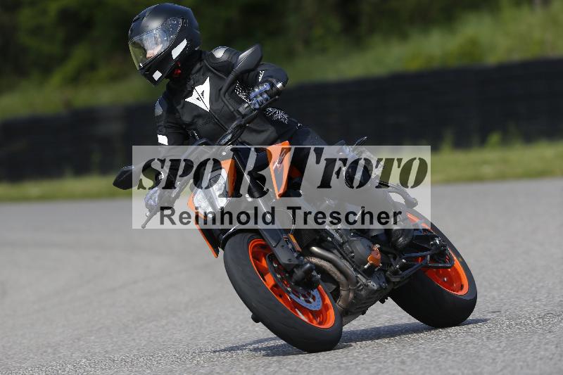 Archiv-2025/09 22.04.2025 Cornu Master School ADR/rot-rouge/1